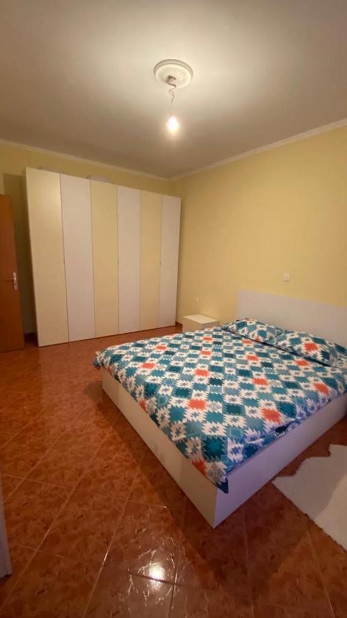 Apartment Si-ri Gjirokastër