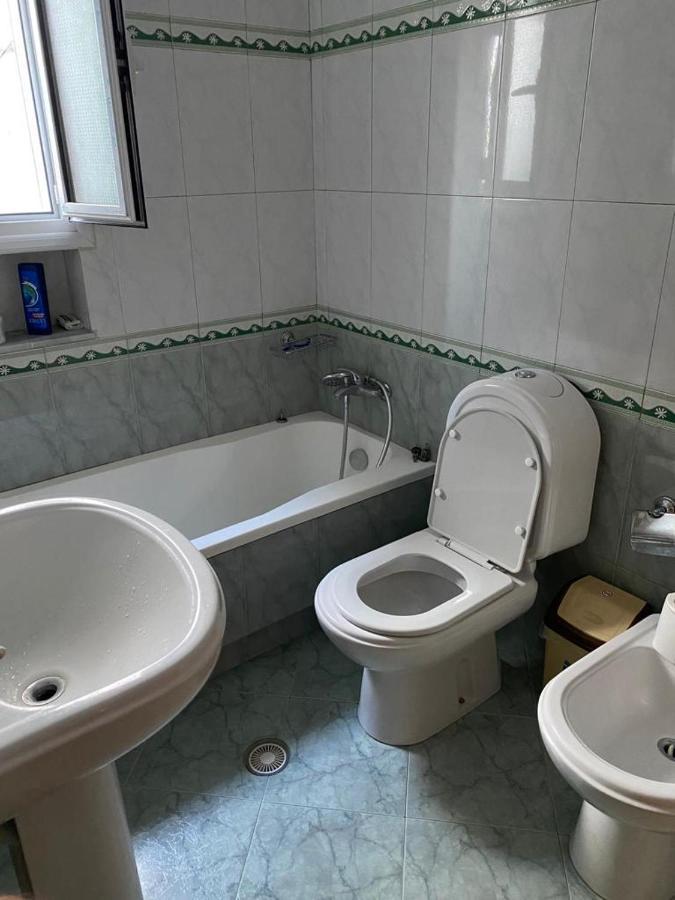 Si-ri Apartment *
